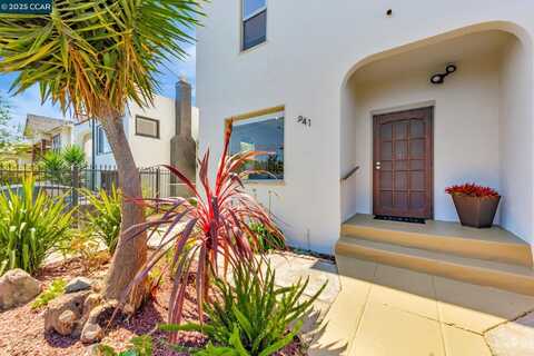 941 45Th St, Oakland, CA 94608