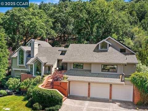 27 Toledo Dr, Lafayette, CA 94549
