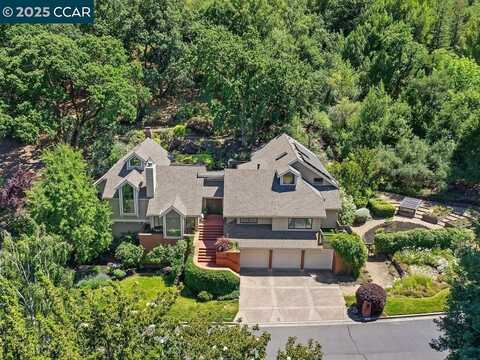 27 Toledo Dr, Lafayette, CA 94549