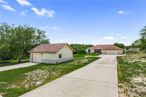 417 House Avenue, Sandia, TX 78383