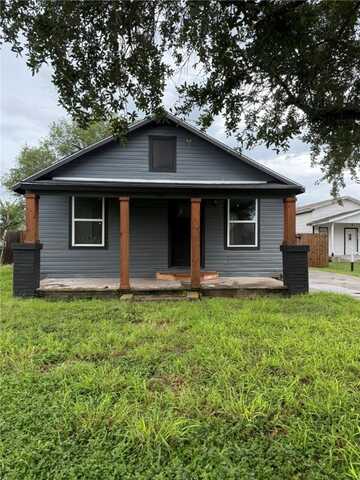 521 W Fordyce Avenue, Kingsville, TX 78363