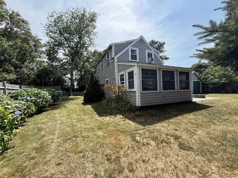 9 Kens Way, West Yarmouth, MA 02673