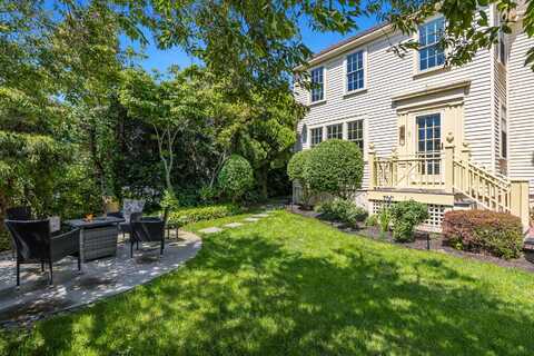 26 Bradford Street, Provincetown, MA 02657