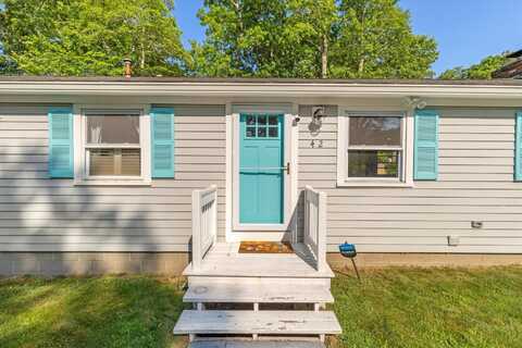 42 Edgewater Drive W, East Falmouth, MA 02536