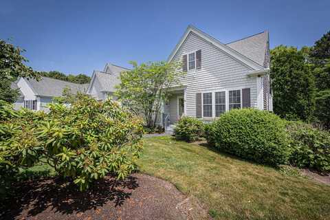 54 Stratford Ridge, Mashpee, MA 02649