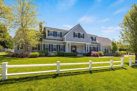 10 Shiverick Road, East Dennis, MA 02641