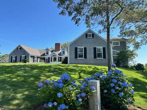 30 Tisquantum Road, Chatham, MA 02633