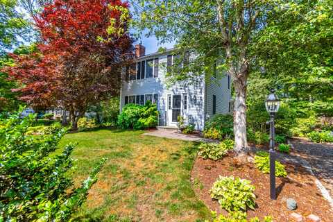 111 Captain Lijah's Road, Centerville, MA 02632