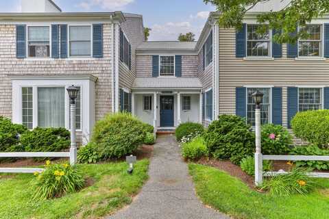 15 Pleasant Street, Harwich Port, MA 02646