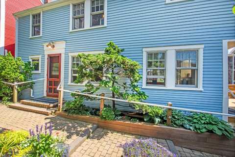351a Commercial Street, Provincetown, MA 02657