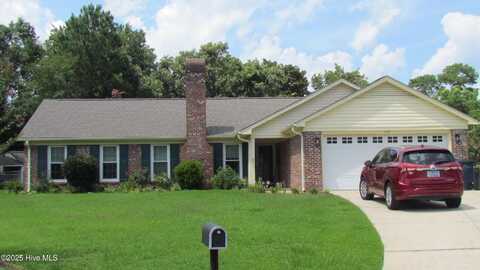 105 Coachman Court, Jacksonville, NC 28546