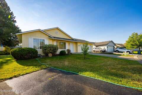 2640 N WICKIUP DR, Post Falls, ID 83854