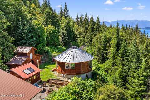2810 Eureka Rd, Sagle, ID 83860