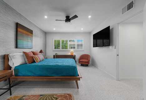 290 S San Jacinto Drive, Palm Springs, CA 92262