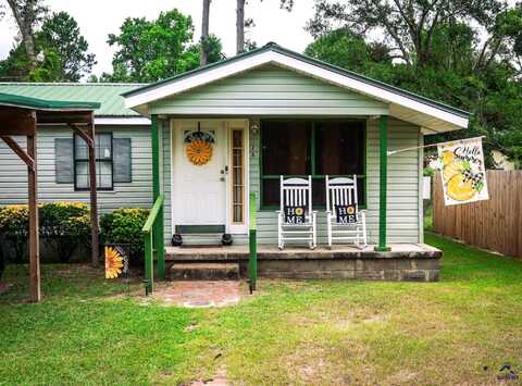 76 E Grant Street, Mc Rae, GA 31055