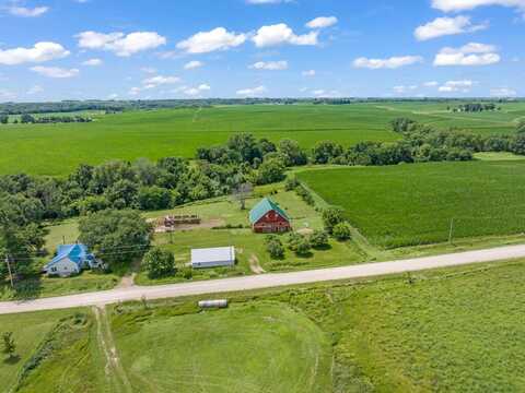 24388 250th Street, Eldora, IA 50627