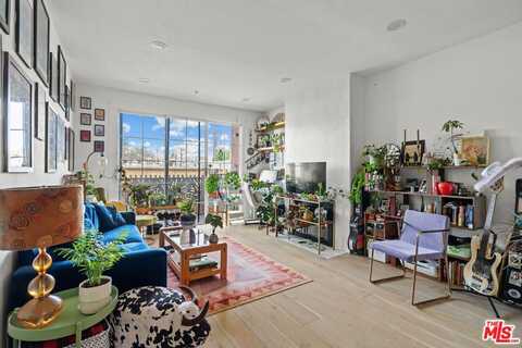 1522 S Saltair Ave, Los Angeles, CA 90025