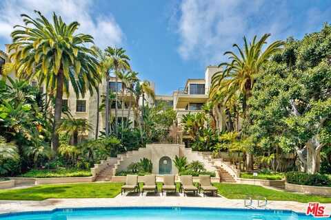 555 S Barrington Ave, Los Angeles, CA 90049