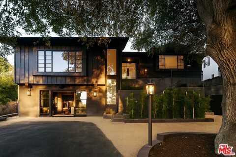 4790 Galendo St, Woodland Hills, CA 91364