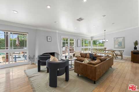 4701 Dunman Ave, Woodland Hills, CA 91364