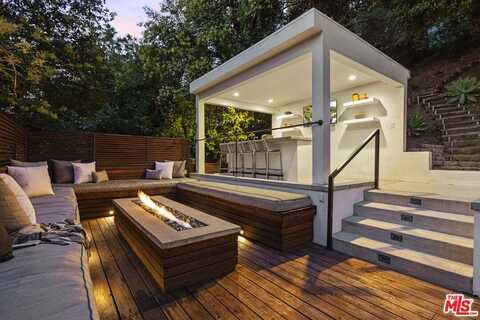 3873 Berry Dr, Studio City, CA 91604