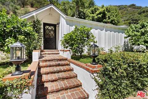 3933 Mandeville Canyon Rd, Los Angeles, CA 90049