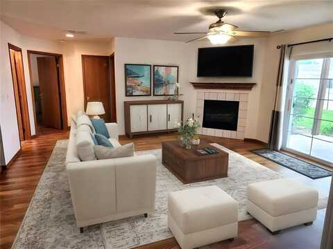 4611 1st Avenue SW, Cedar Rapids, IA 52404