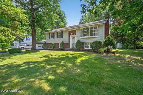 12 Lori Lane, Clifton Park, NY 12065