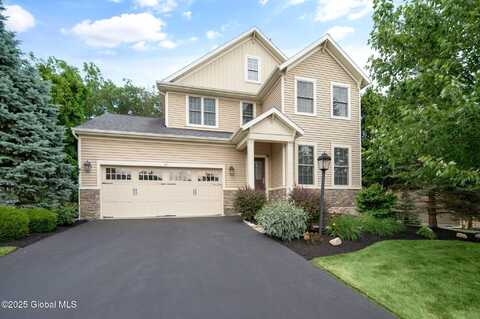 21 Beacon Drive, Watervliet, NY 12189
