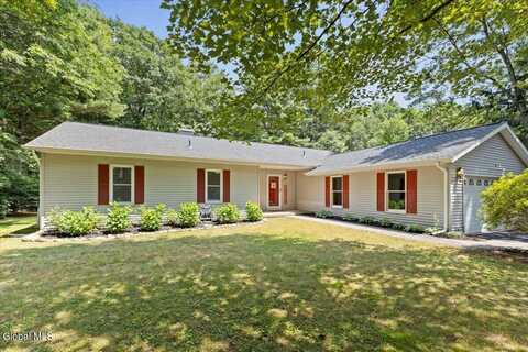 8 Stonewall Lane, Granville, NY 12833