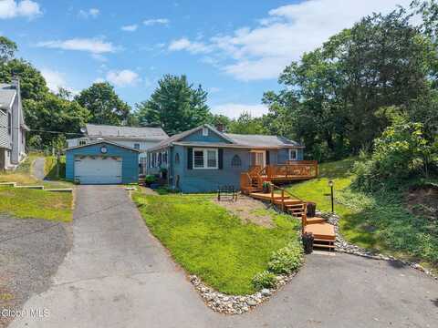 338 Hudson Avenue, Schaghticoke, NY 12182