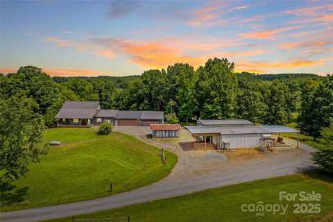 144 J and W Road, Olin, NC 28660