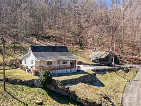 427 Johnson Cemetery Road, Bakersville, NC 28705