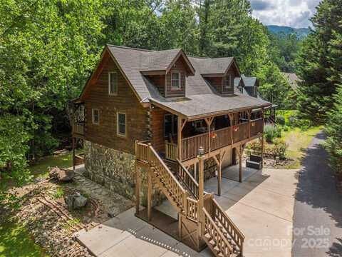 15 Breezy Creek Lane, Maggie Valley, NC 28751