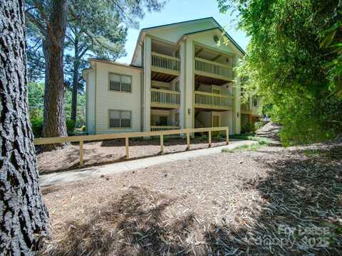 1052 Churchill Downs Court, Charlotte, NC 28211
