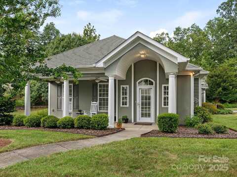 13220 Old Compton Court, Pineville, NC 28134