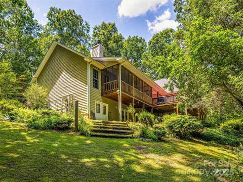 247 Big Raven Lane, Saluda, NC 28773
