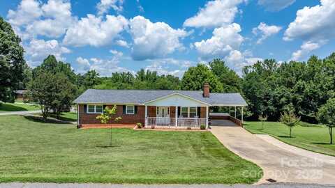 100 Pinecrest Court, Taylorsville, NC 28681