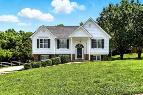 156 Autumn Woods Boulevard, Mount Holly, NC 28120