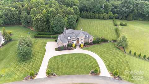 1270 Teeter Farms Drive, Mooresville, NC 28115