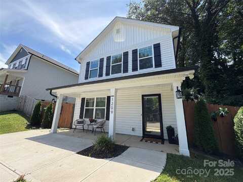 1209 Gaston Avenue, Gastonia, NC 28052