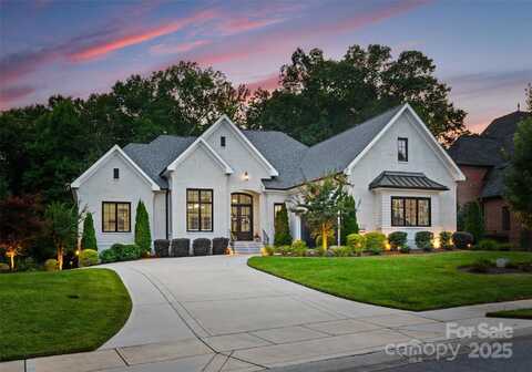 2455 Mountain Park Drive, Charlotte, NC 28214