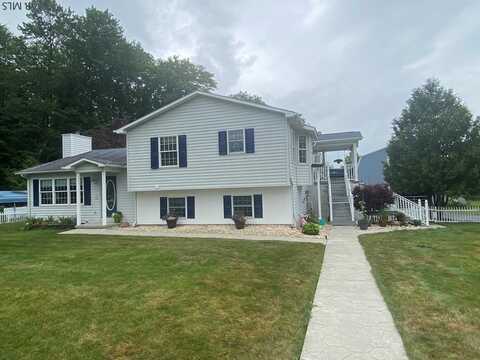 4563 Elton Rd, Johnstown, PA 15934