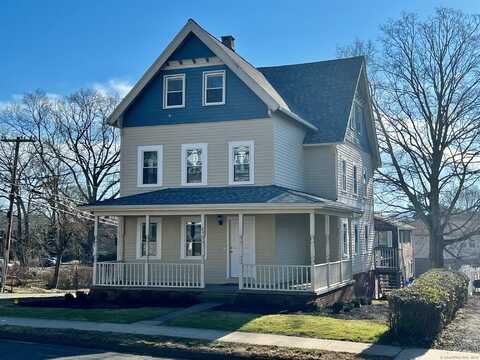23 East Main Street, Branford, CT 06405