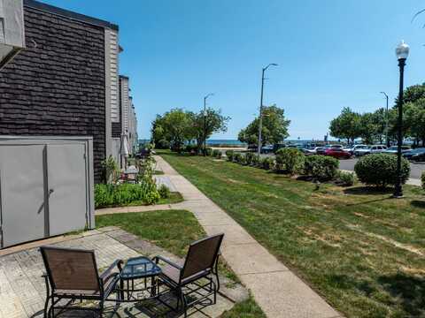 101 West Walk, West Haven, CT 06516