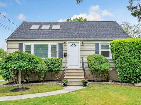 5 Wildmere Lane, Norwalk, CT 06851