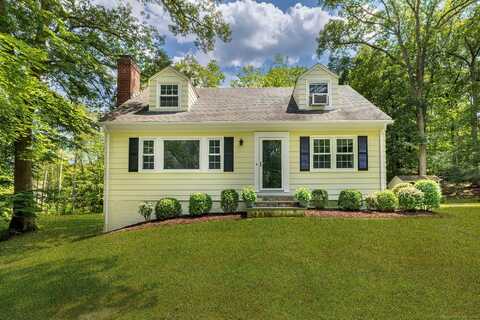 61 Knollwood Drive, Ridgefield, CT 06877