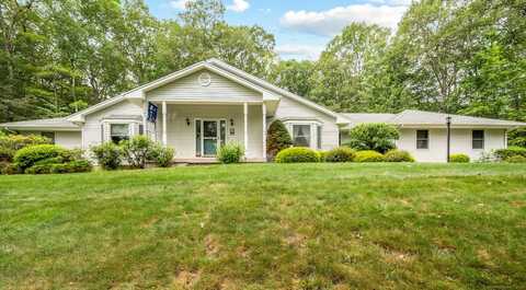 14 Crane Place, Simsbury, CT 06070