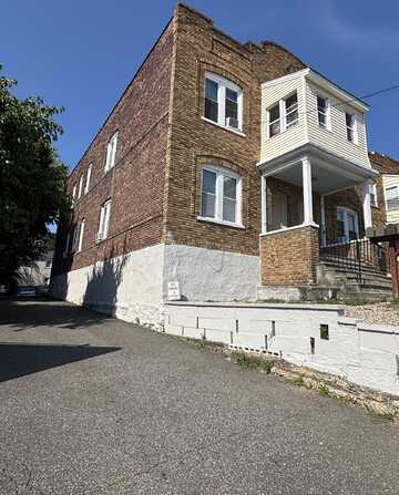 1483 Boston Avenue, Bridgeport, CT 06610
