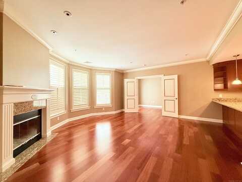 85 Memorial Road, West Hartford, CT 06107
